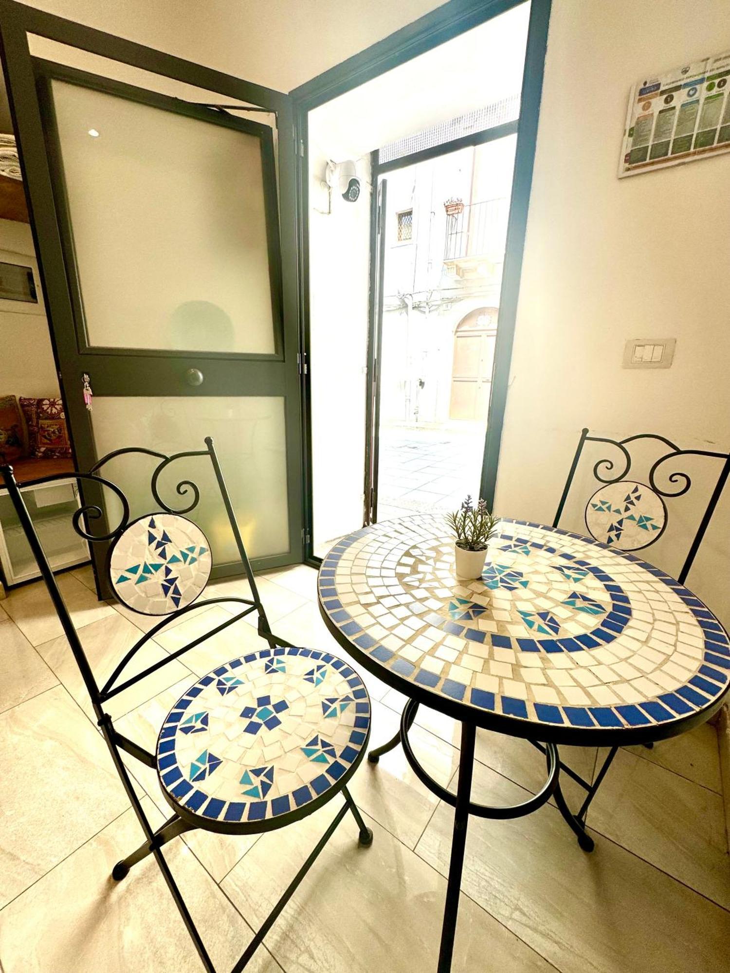 カターニアCasa Barbara 15-17アパートメント エクステリア 写真